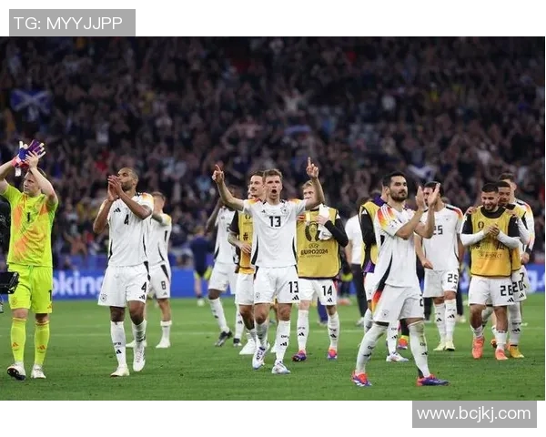 2012年欧洲杯意大利与德国激战回顾精彩瞬间与战术分析 2012年欧洲杯意大利与德国激战回顾精彩瞬间与战术分析