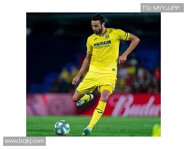 伯恩利与热刺激战正酣比分悬念不断引发球迷热议