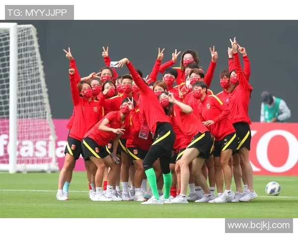 荷兰女足与中国女足激战正酣谁能在国际赛场上笑到最后