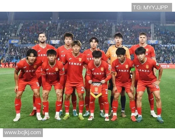 重庆足球队强势领跑最新足球力量排行榜TOP10揭示球队实力对比