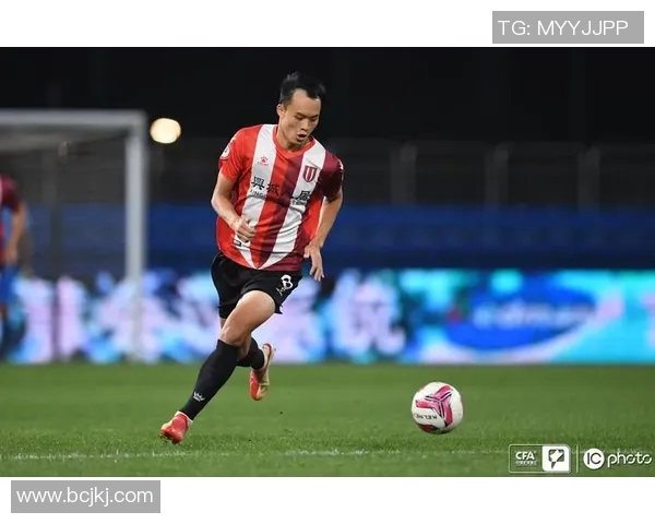 深圳足球队以69分领跑世锦赛积分榜展现强劲实力